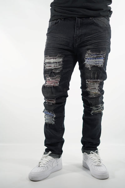 The Very Important Rules of Wearing Distressed Jeans | Distressed jeans  outfit, Ripped jeans look, Black ripped jeans outfit